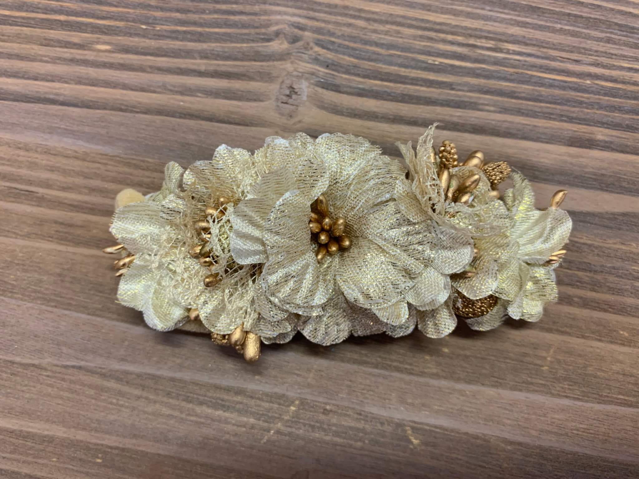 Gold flowers hairclip